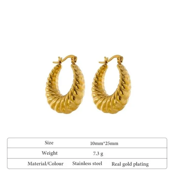 NEW 18K Gold Plated Croissant Hoop Earrings - Picture 5 of 5